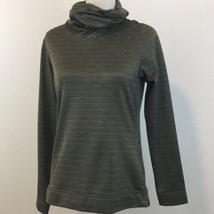 🆕 Olive Green The Northface Pull Over